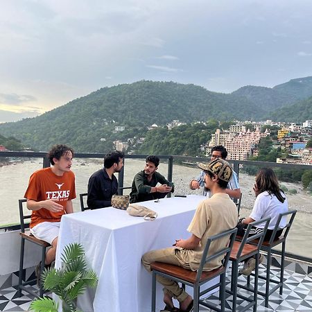 Joey'S By The Ganges Hostel Rishīkesh Exterior foto